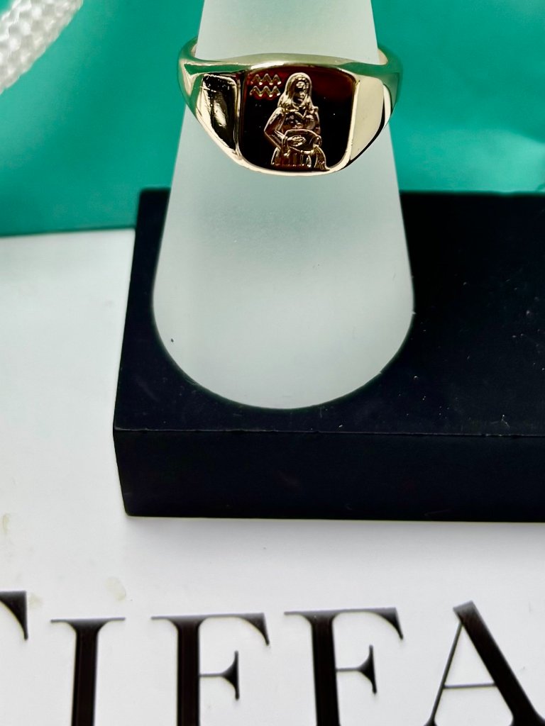 Tiffany  Co 14k Yellow Gold Zodiac Ring